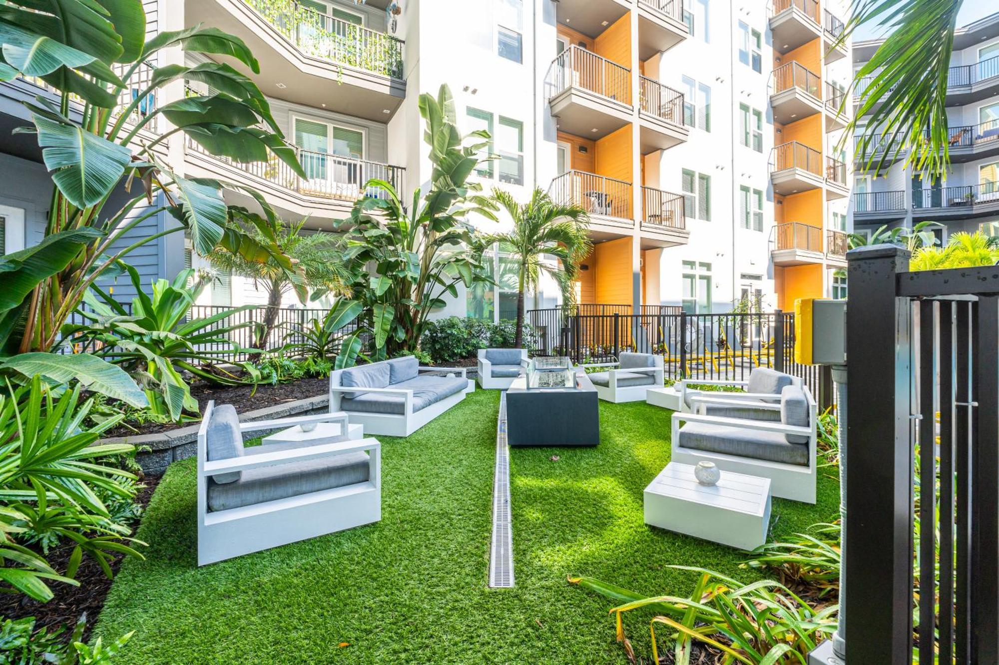 Tropicana Field 1 Bed In Downtown St Pete With Free Parking Saint Petersburg Eksteriør billede
