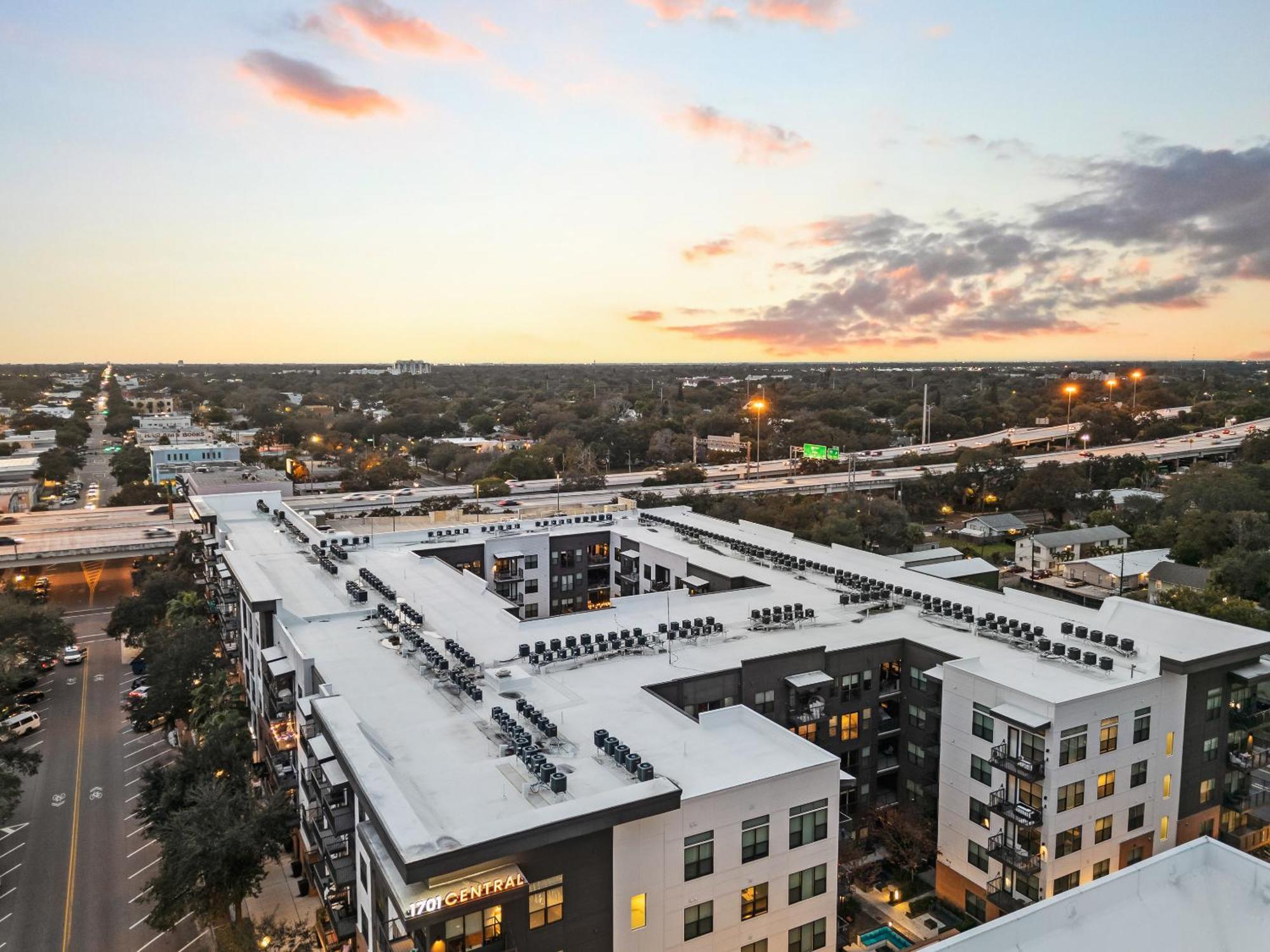 Tropicana Field 1 Bed In Downtown St Pete With Free Parking Saint Petersburg Eksteriør billede